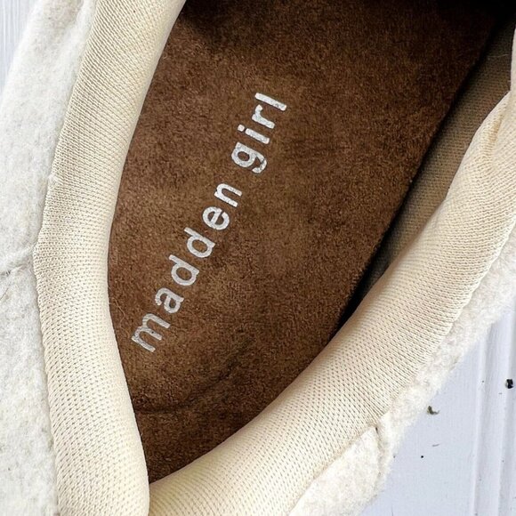 Madden Girl Cream Felt Fabric Lace Up Sneakers Women's size 8 New without tags - Picture 6 of 6